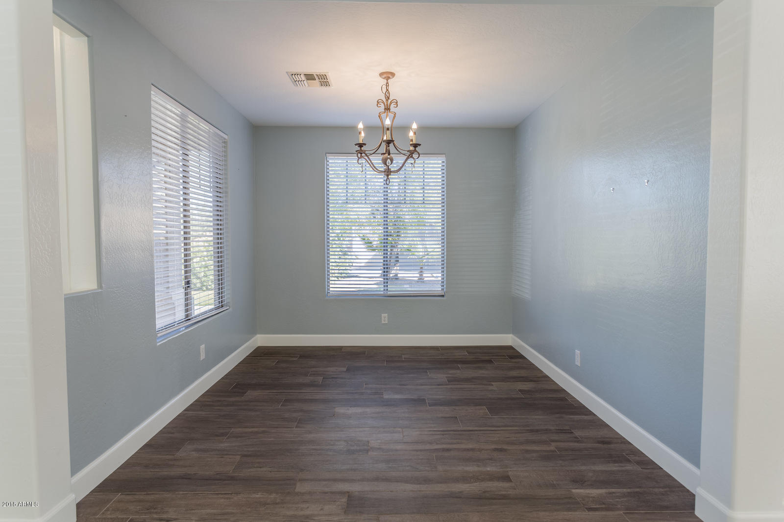 4227 South Martingale Road Gilbert, AZ 85297 - Photo 5 of 51 great room 1