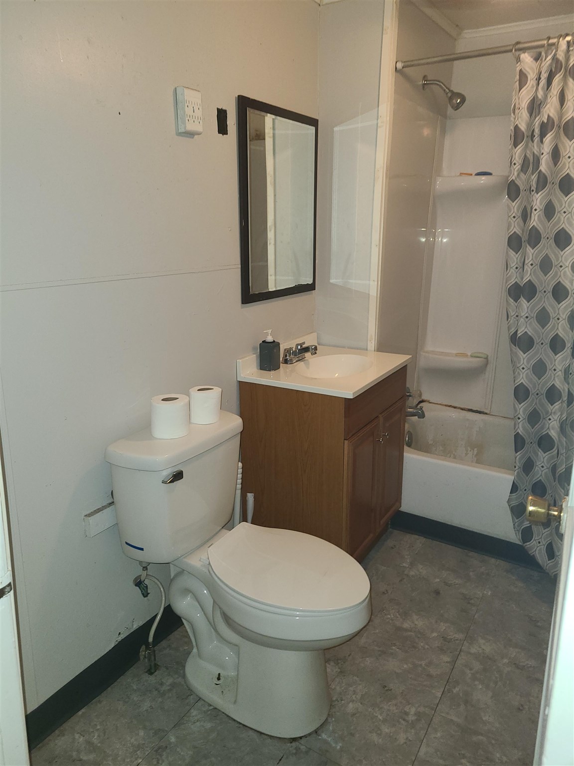 431 West Locust Street Canton, IL 61520 - Photo 5 of 10 Gallery Image 5