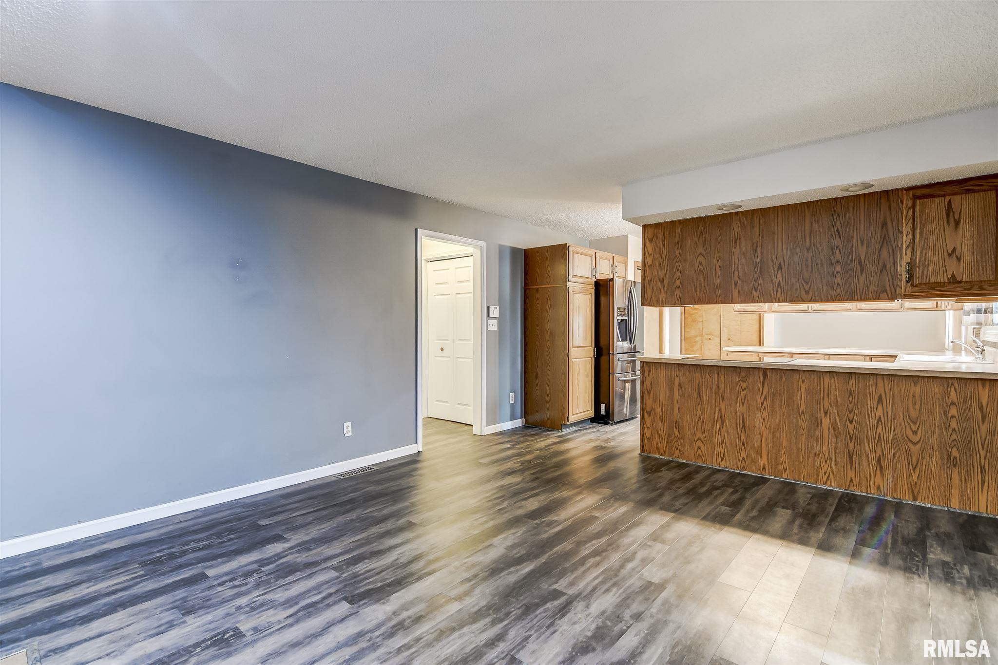 213 Norwalk Road Springfield, IL 62704 - Photo 13 of 40