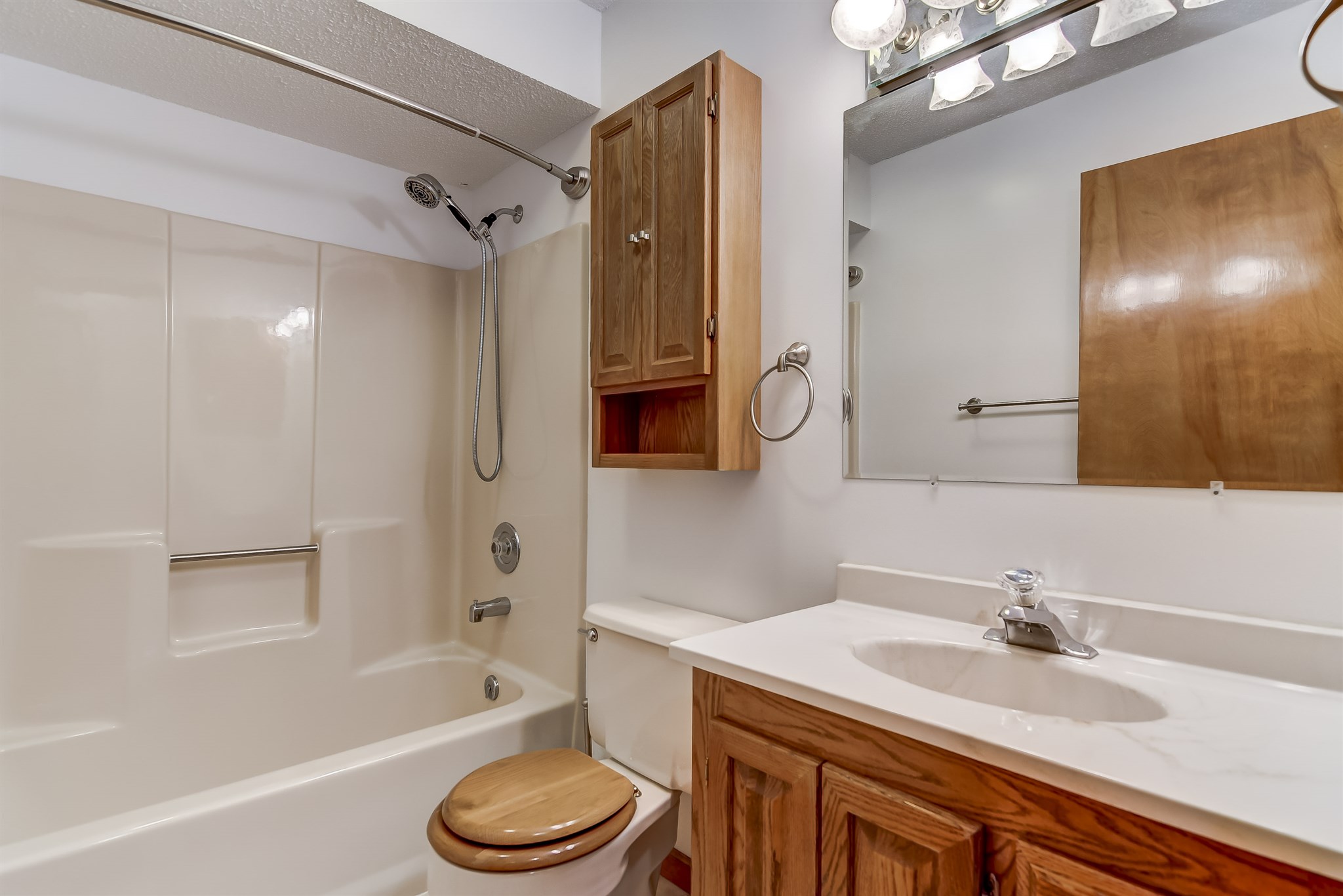213 Norwalk Road Springfield, IL 62704 - Photo 17 of 40