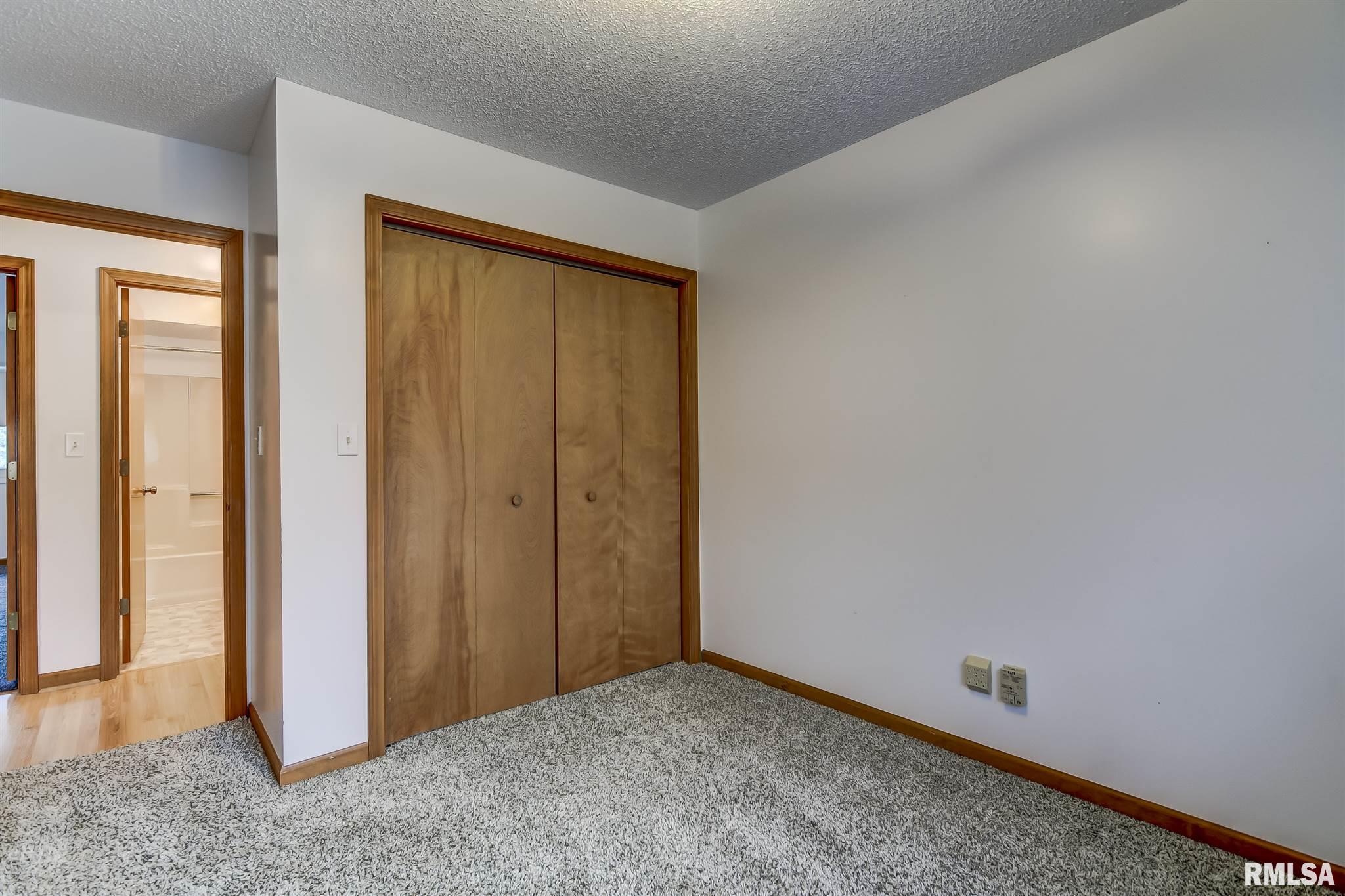 213 Norwalk Road Springfield, IL 62704 - Photo 23 of 40