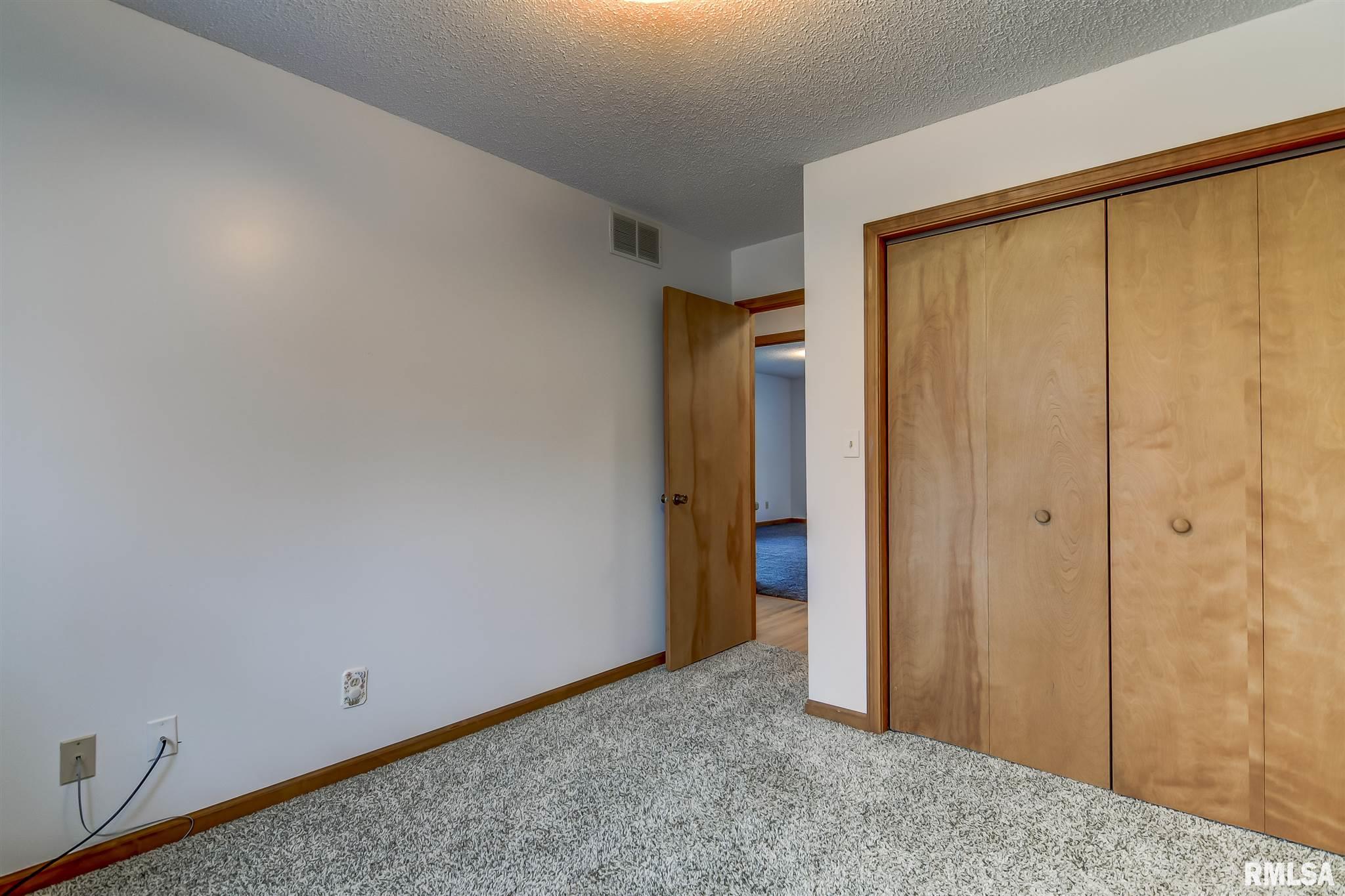 213 Norwalk Road Springfield, IL 62704 - Photo 24 of 40