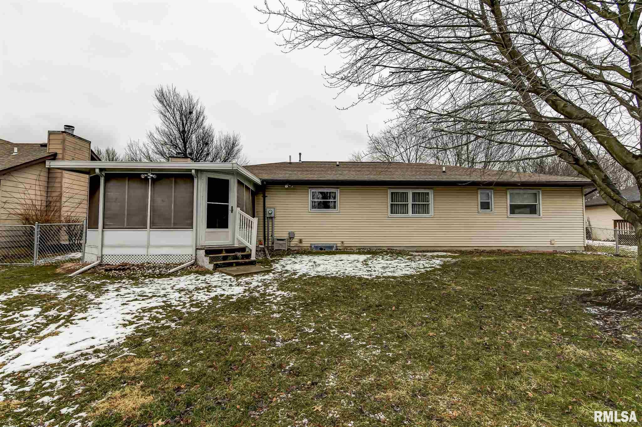 213 Norwalk Road Springfield, IL 62704 - Photo 3 of 40