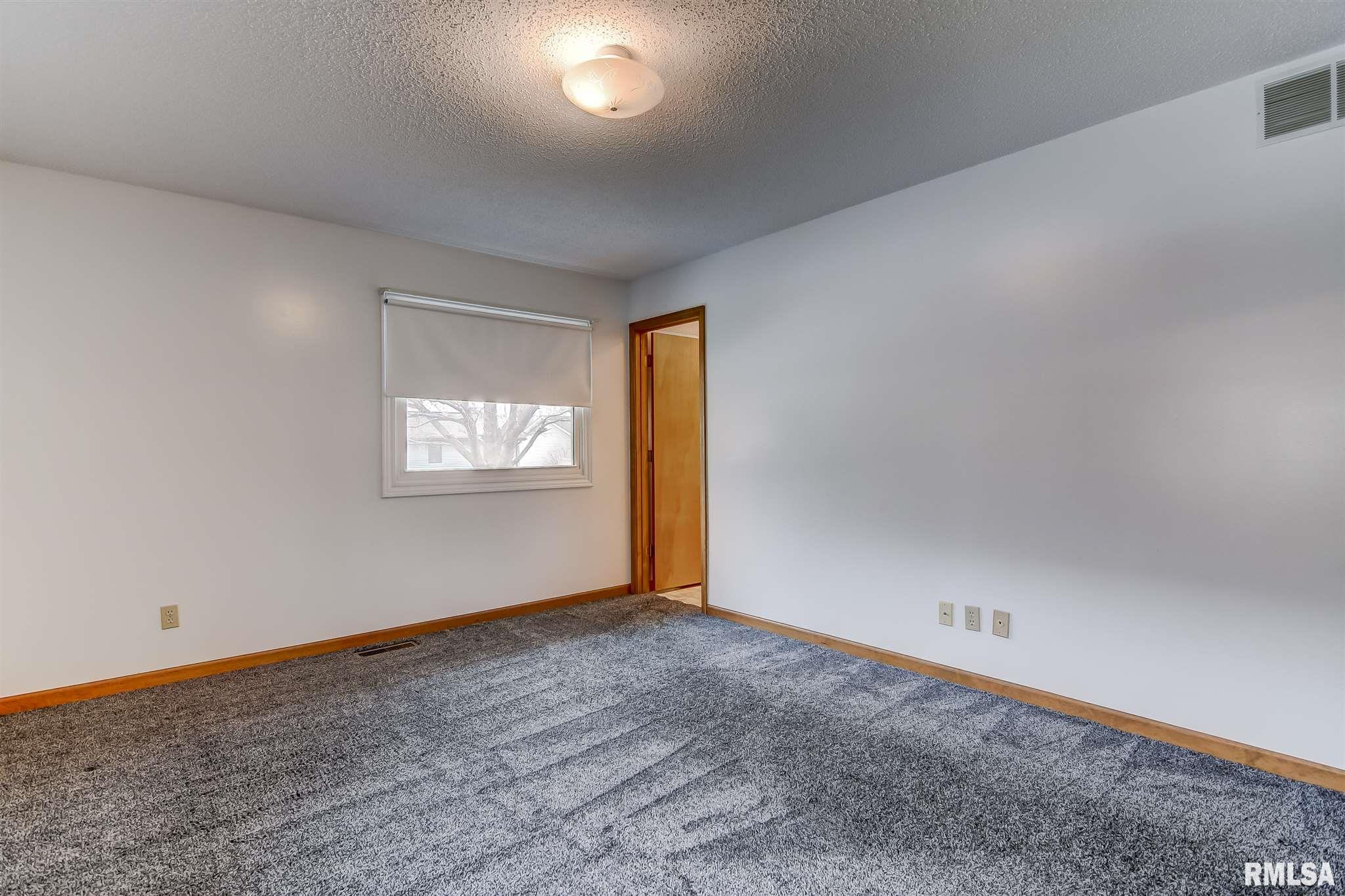 213 Norwalk Road Springfield, IL 62704 - Photo 31 of 40