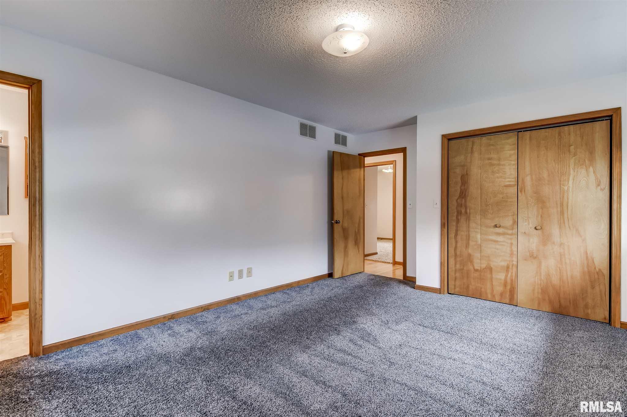213 Norwalk Road Springfield, IL 62704 - Photo 33 of 40