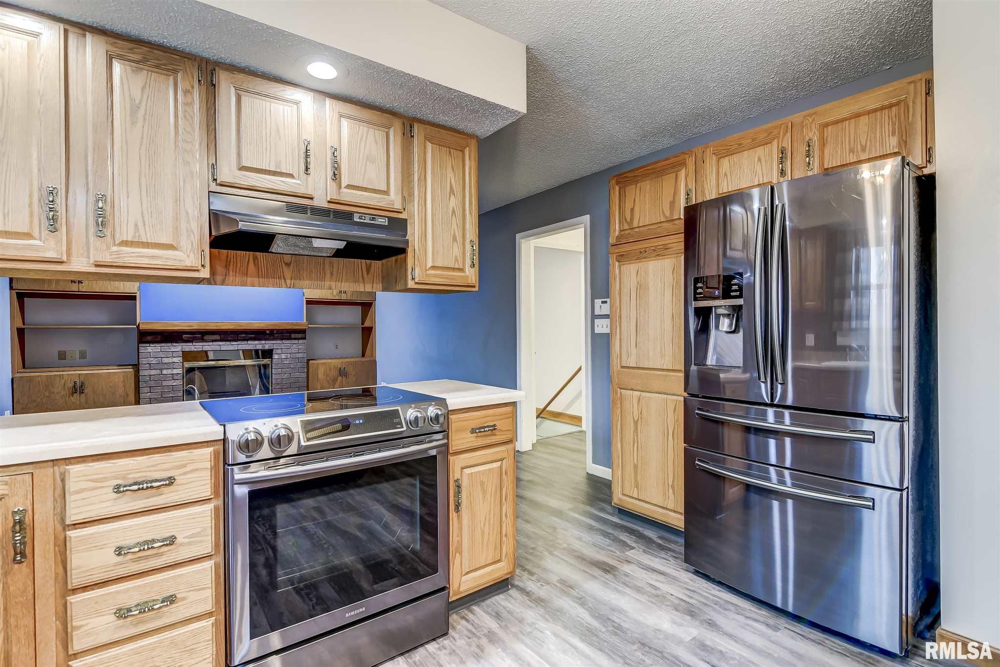 213 Norwalk Road Springfield, IL 62704 - Photo 9 of 40