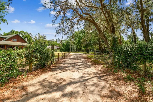 $725,000 | 19708 Bower Road, Dade City, FL 33523