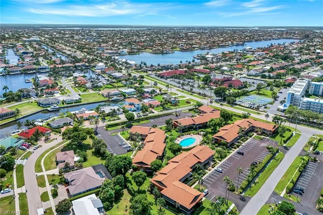 $2,000 | 35 Greenbrier Street, Unit 6102, Marco Island, FL 34145