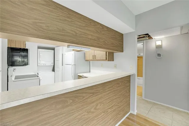 $2,000 | 35 Greenbrier Street, Unit 6102, Marco Island, FL 34145