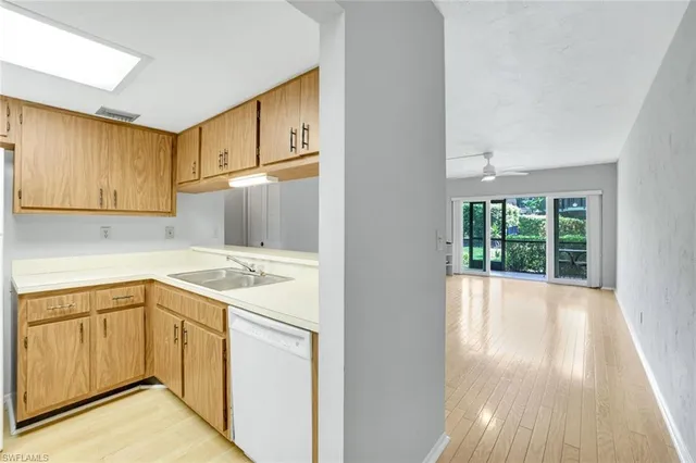 $2,000 | 35 Greenbrier Street, Unit 6102, Marco Island, FL 34145