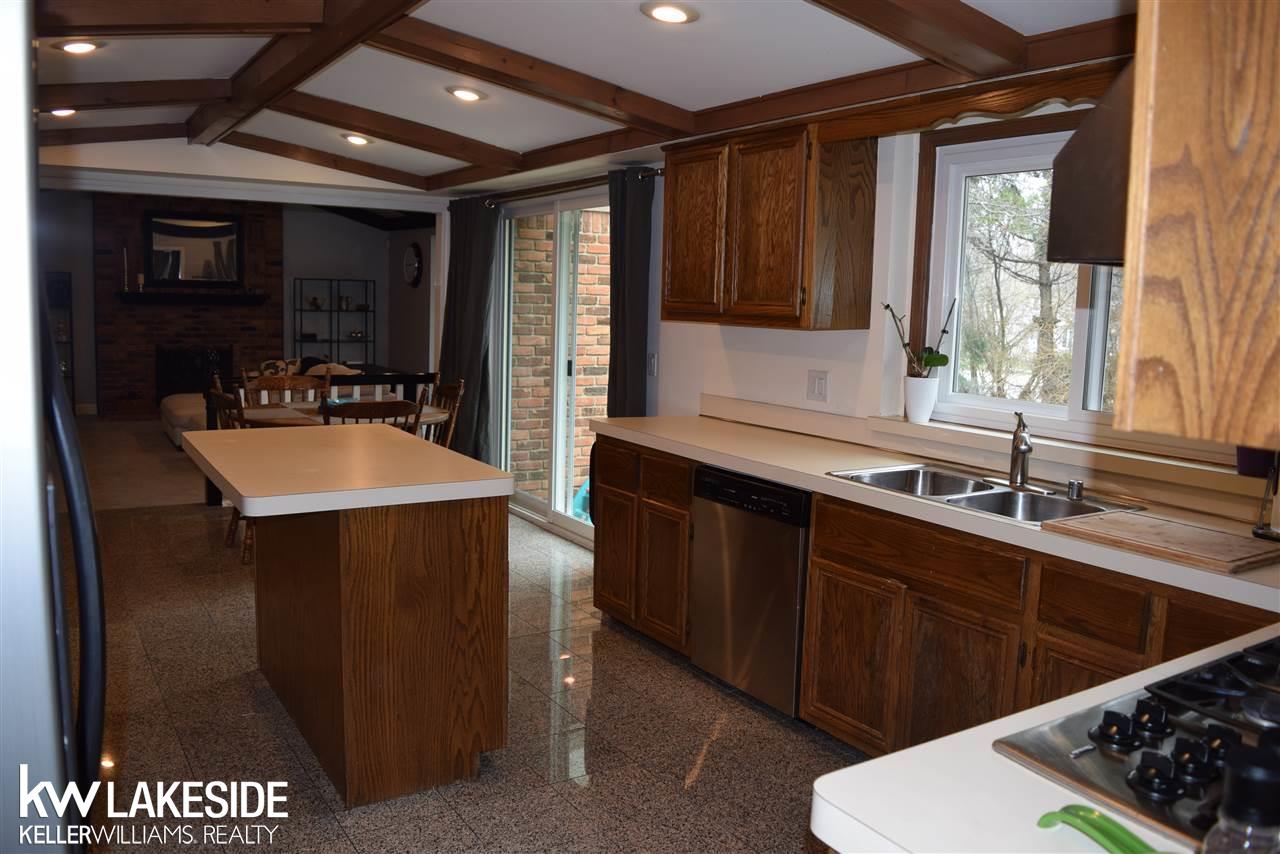 3199 Salem Drive Rochester, MI 48306 - Photo 16 of 64 31315844-15.JPG