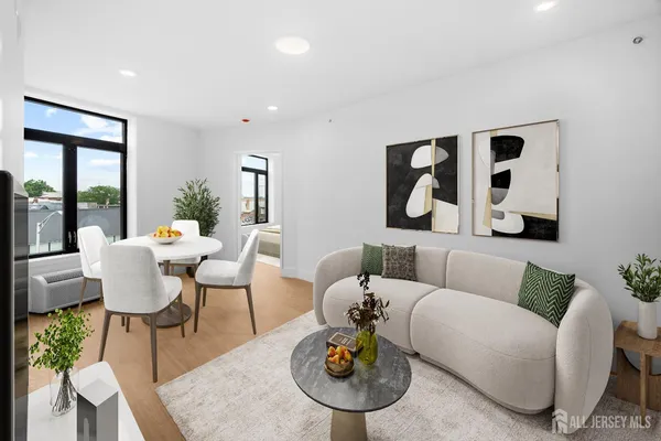 $4,100 | 50 Easton Avenue, Unit 206, New Brunswick, NJ 08901