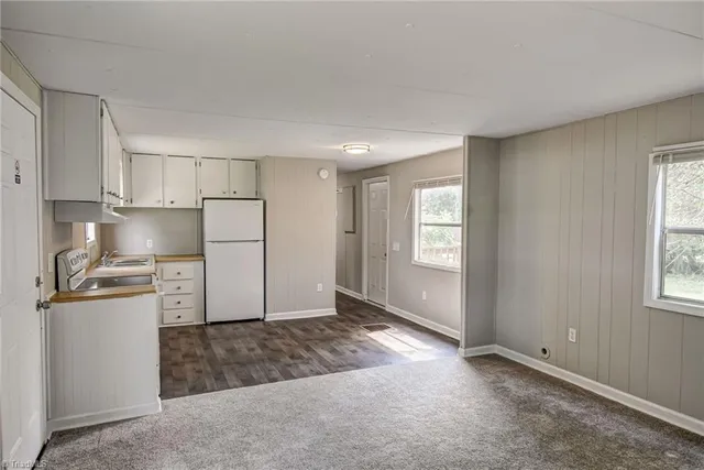 $1,150 | 5947 Julian Airport Road, Liberty, NC 27298