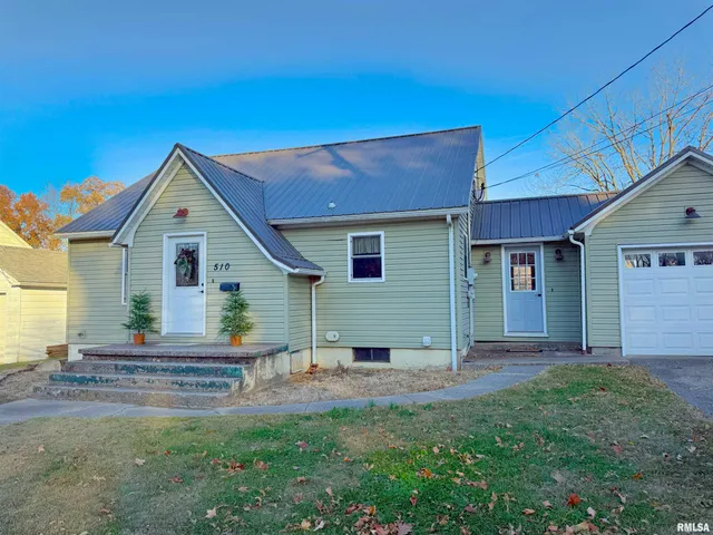 $139,900 | 510 South Charles Street, Steeleville, IL 62288