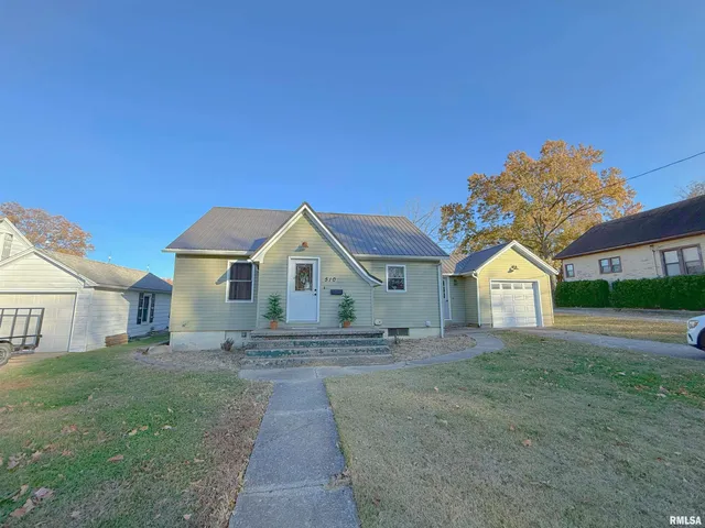 $139,900 | 510 South Charles Street, Steeleville, IL 62288