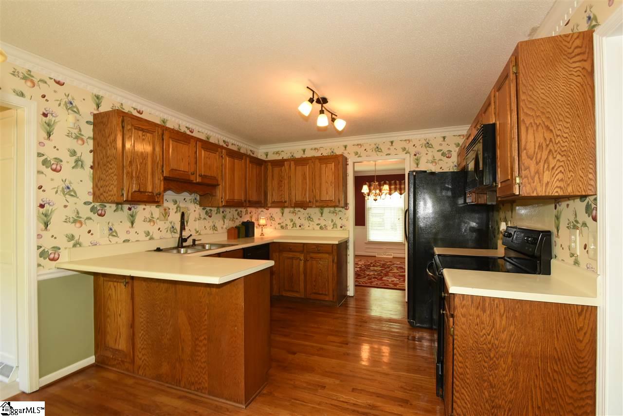 502 Foxhound Road Simpsonville, SC 29680 - Photo 10 of 20 Gallery Image 10