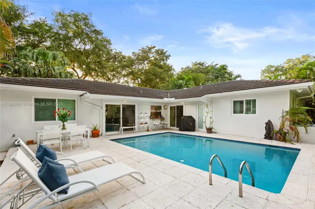 $2,298,000 | 6809 Mentone Street, Coral Gables, FL 33146
