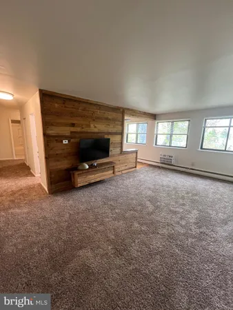 $1,700 | 201 1/2 Philadelphia Pike, Unit 326, Wilmington, DE 19809