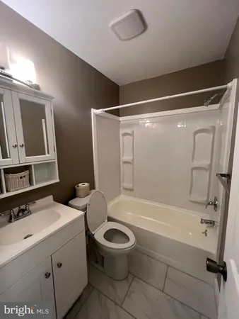 $1,700 | 201 1/2 Philadelphia Pike, Unit 326, Wilmington, DE 19809