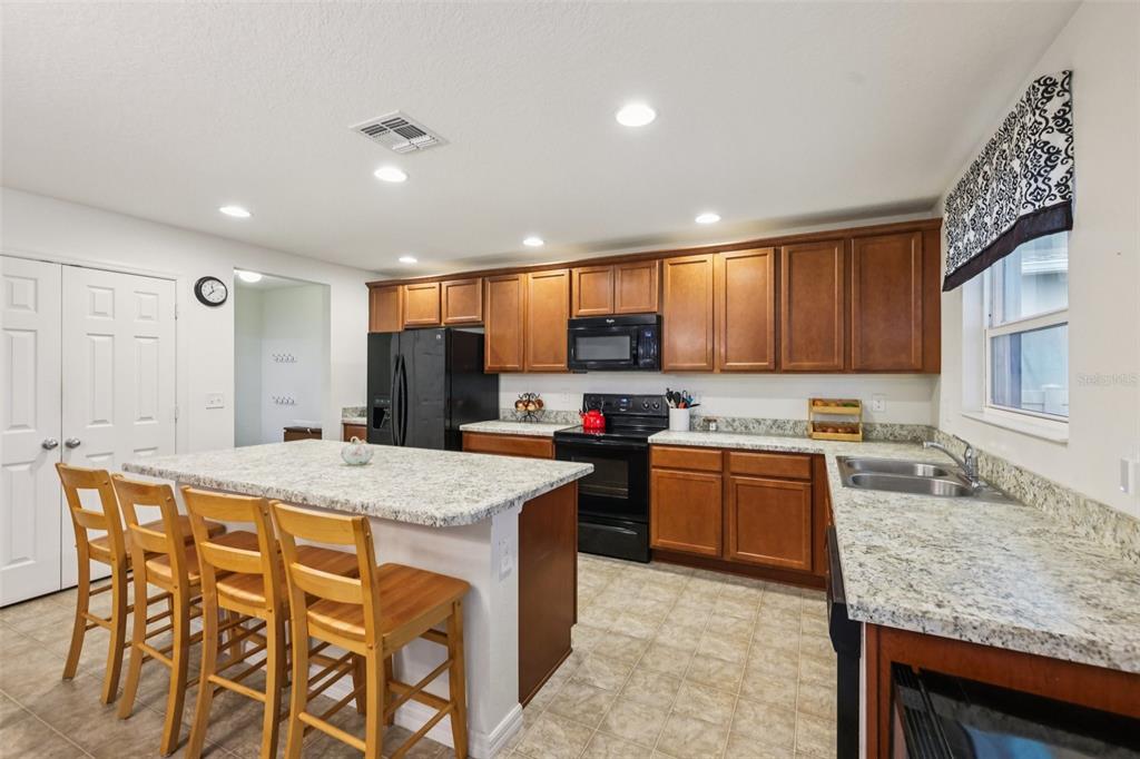 10016 Weathers Loop Clermont, FL 34711 - Photo 18 of 46