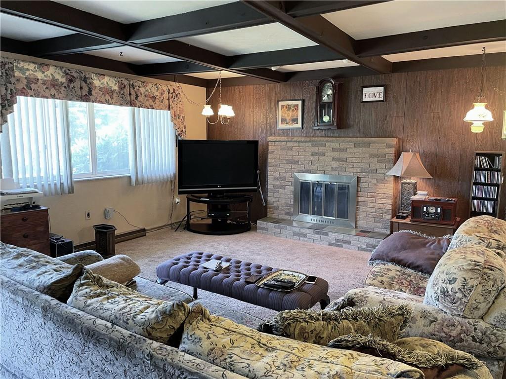 130 Hampton Court Butler, PA 16002 - Photo 4 of 22