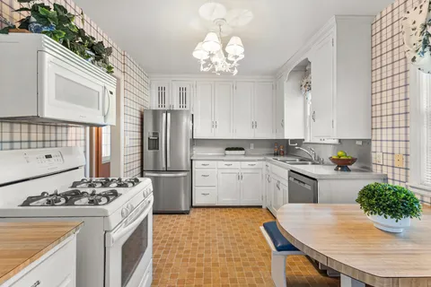 $850,000 | 4604 Casco Avenue, Edina, MN 55424