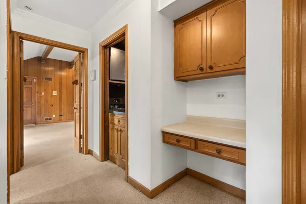 $330,000 | 30 Strauss Lane, Olympia Fields, IL 60461