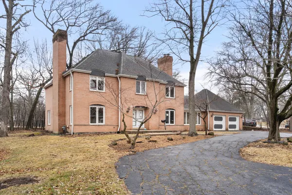 $330,000 | 30 Strauss Lane, Olympia Fields, IL 60461