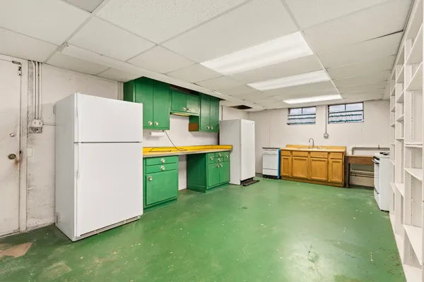 $330,000 | 30 Strauss Lane, Olympia Fields, IL 60461