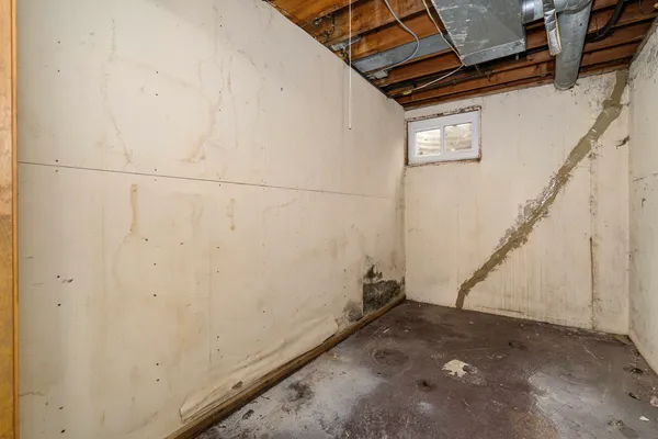 $330,000 | 30 Strauss Lane, Olympia Fields, IL 60461