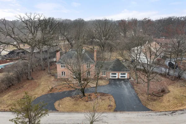 $330,000 | 30 Strauss Lane, Olympia Fields, IL 60461