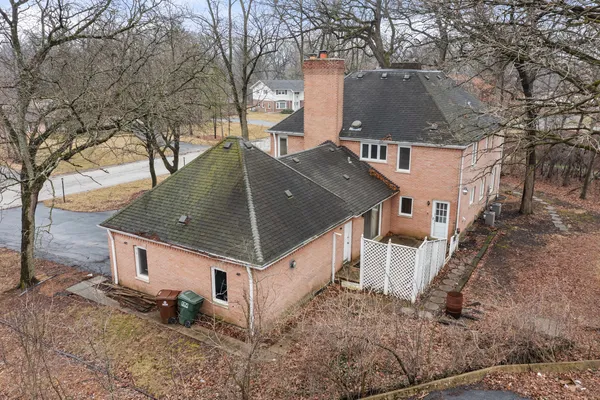 $330,000 | 30 Strauss Lane, Olympia Fields, IL 60461