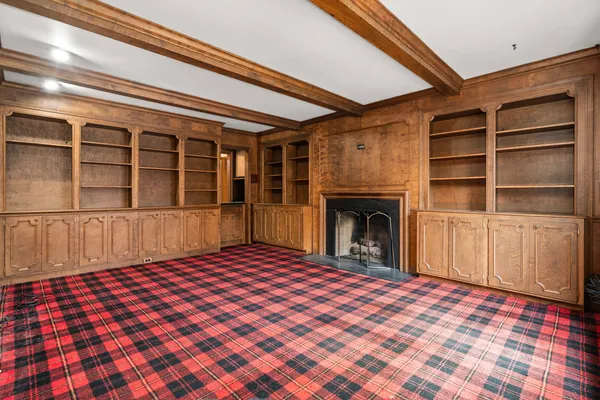 $330,000 | 30 Strauss Lane, Olympia Fields, IL 60461