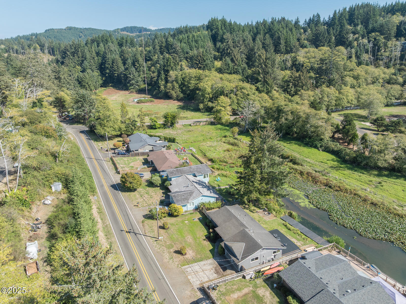 4724 Northeast Loop Drive Otis, OR 97368 - Photo 33 of 37 -32