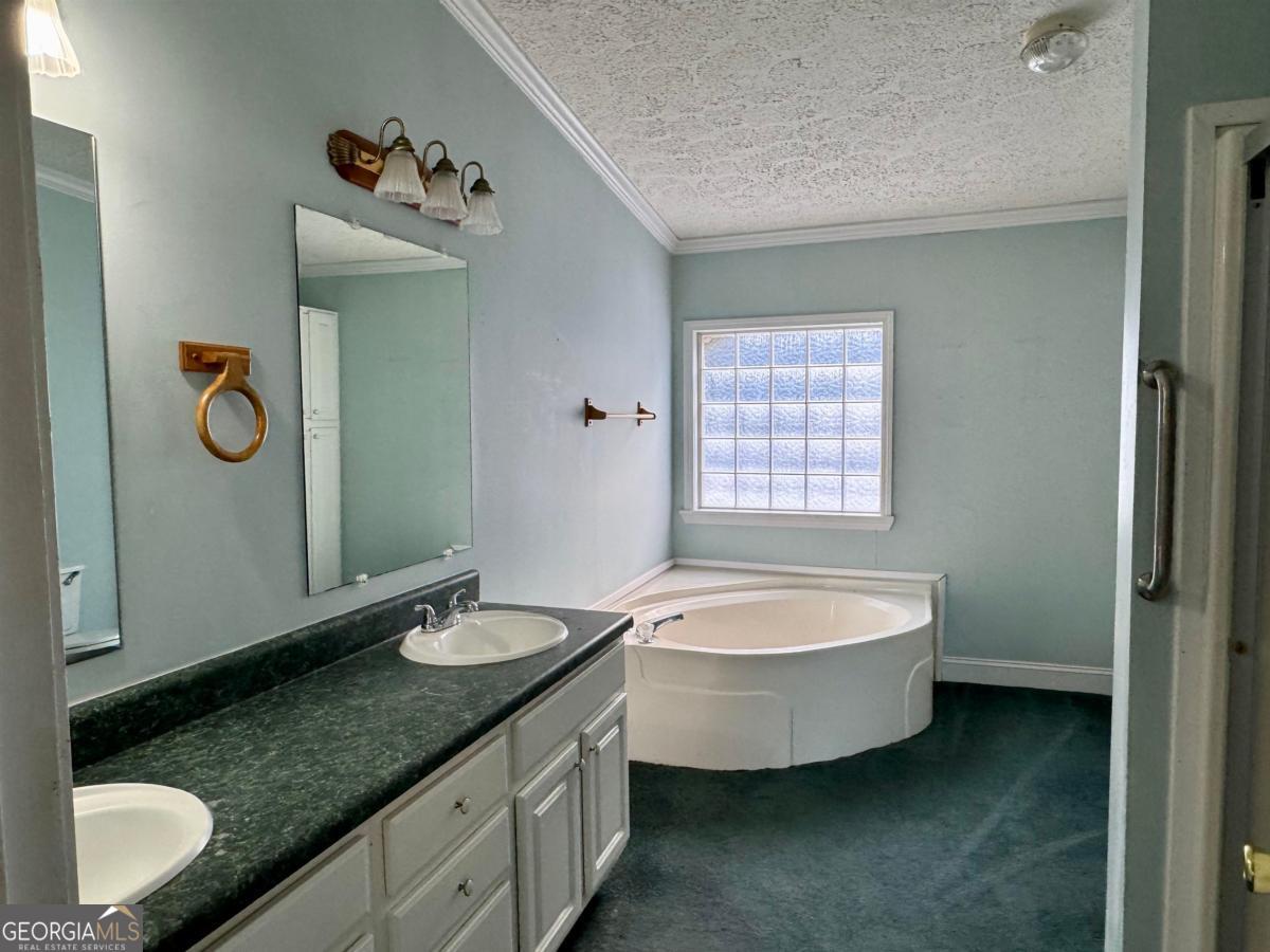 5401 Union Point Highway Union Point, GA 30669 - Photo 19 of 42