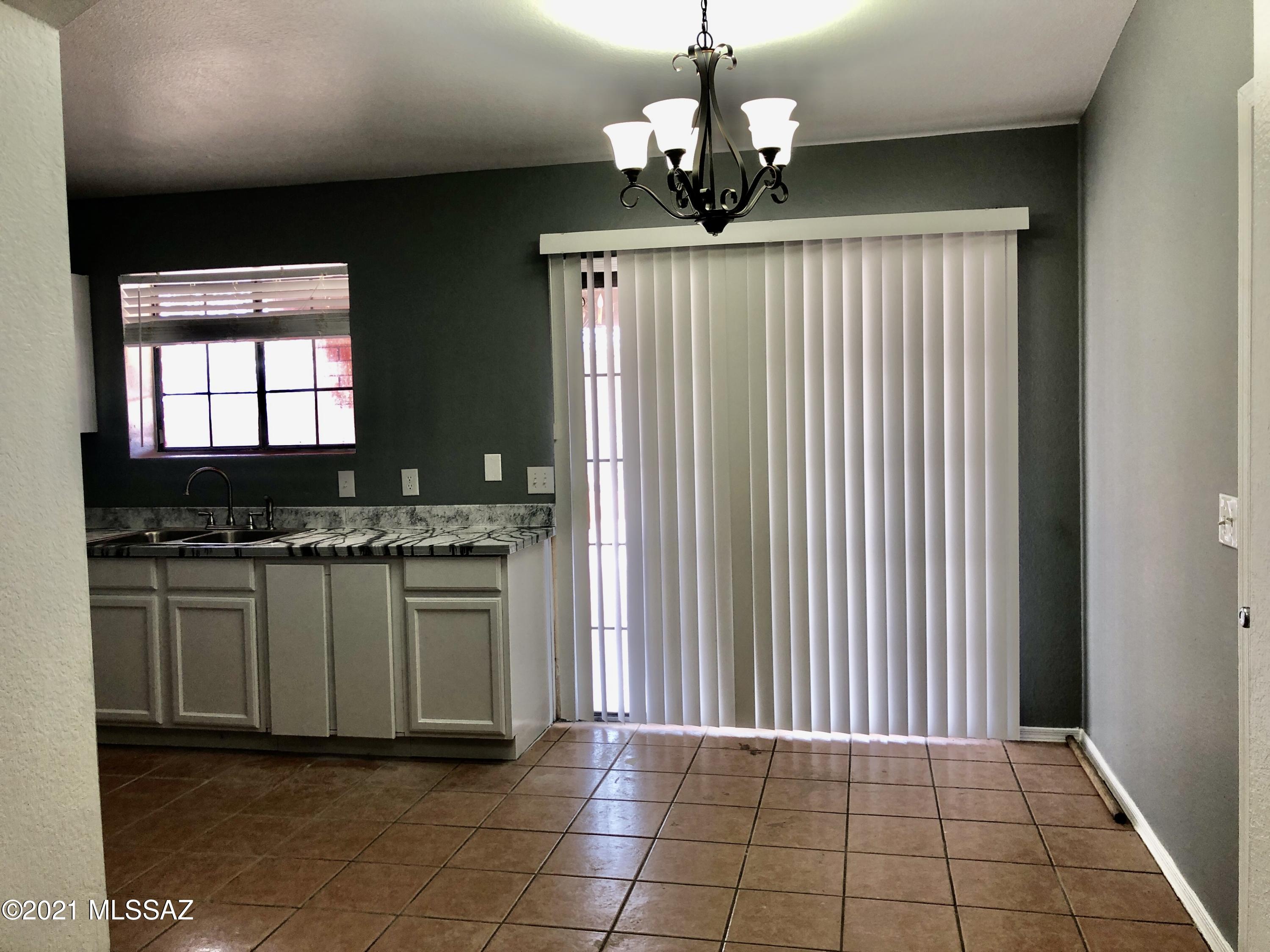 304 Costa Rica Court Rio Rico, AZ 85648 - Photo 4 of 13