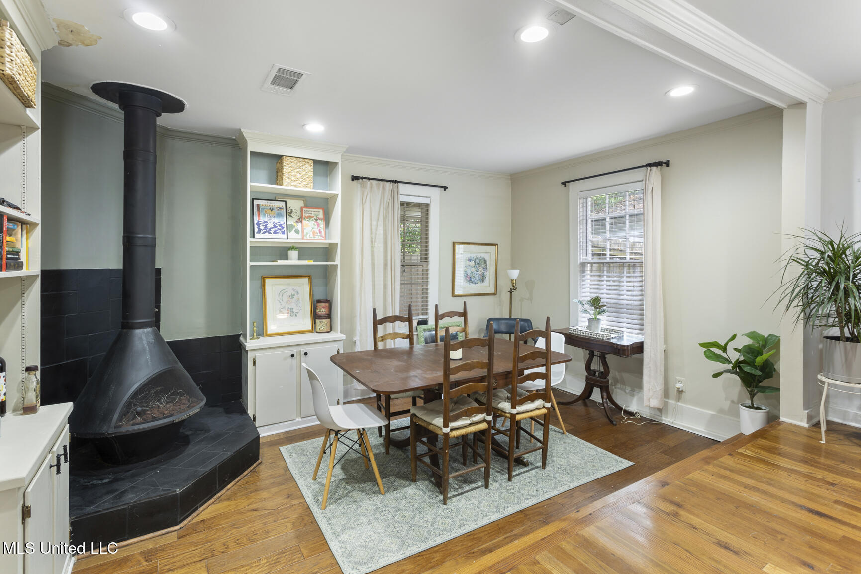 1710 Pine Street Jackson, MS 39202 - Photo 6 of 19 1710 Pine St-10