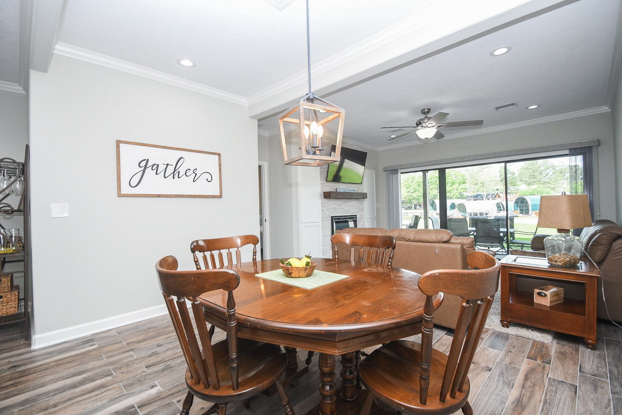 500 River Road, Unit 101 Montgomery, TX 77356 - Photo 5 of 27 Dining area with space to expand a large number of guests