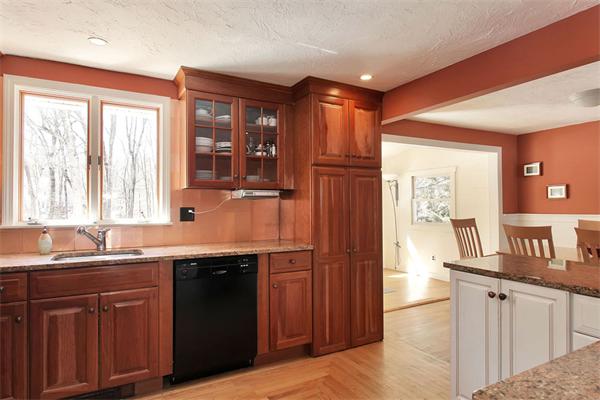 14 Simon Willard Road Acton, MA 01720 - Photo 8 of 30 Gallery Image 8
