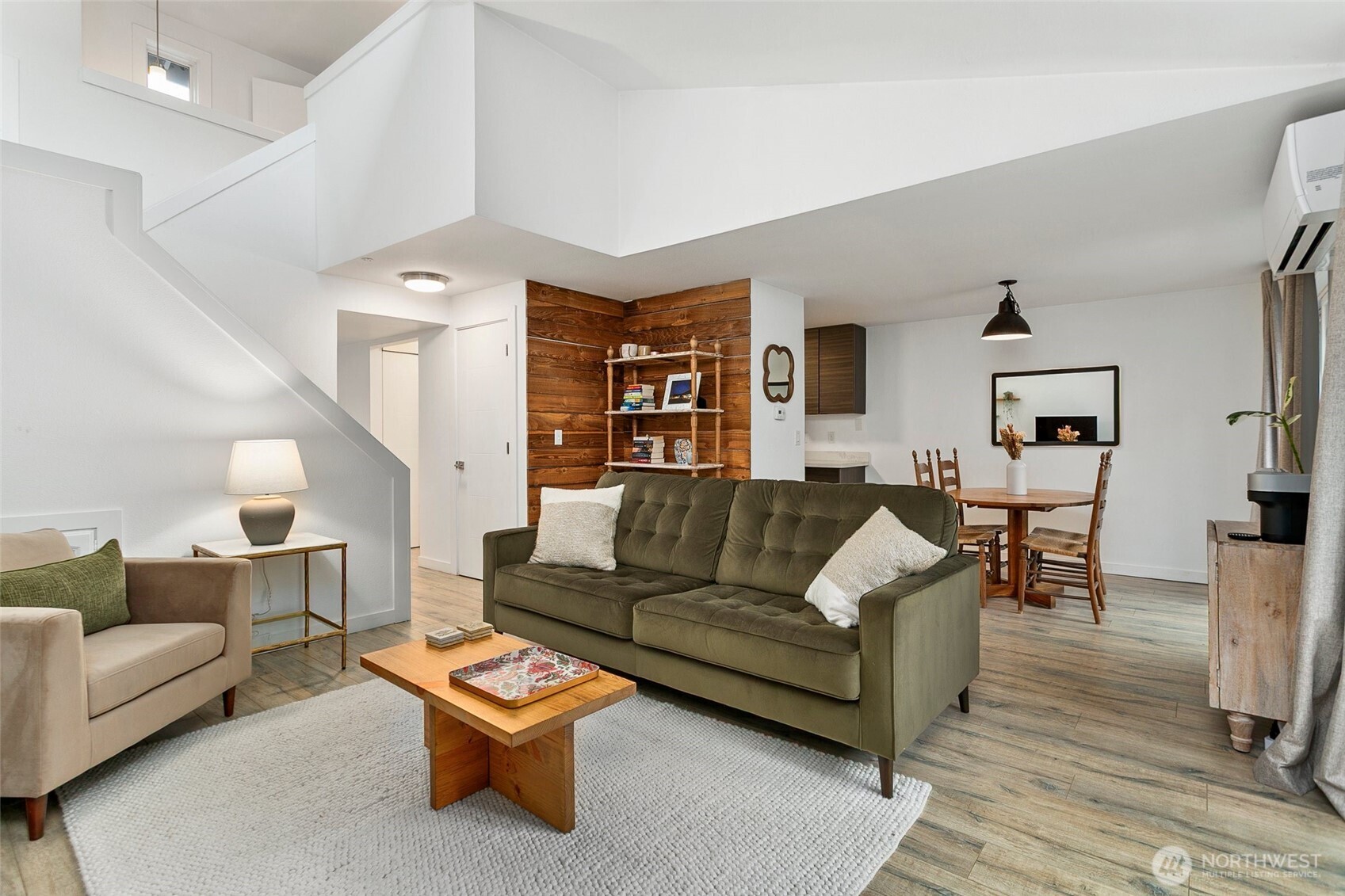 15929 3rd Place Southwest, Unit D Burien, WA 98166 - Photo 5 of 24
