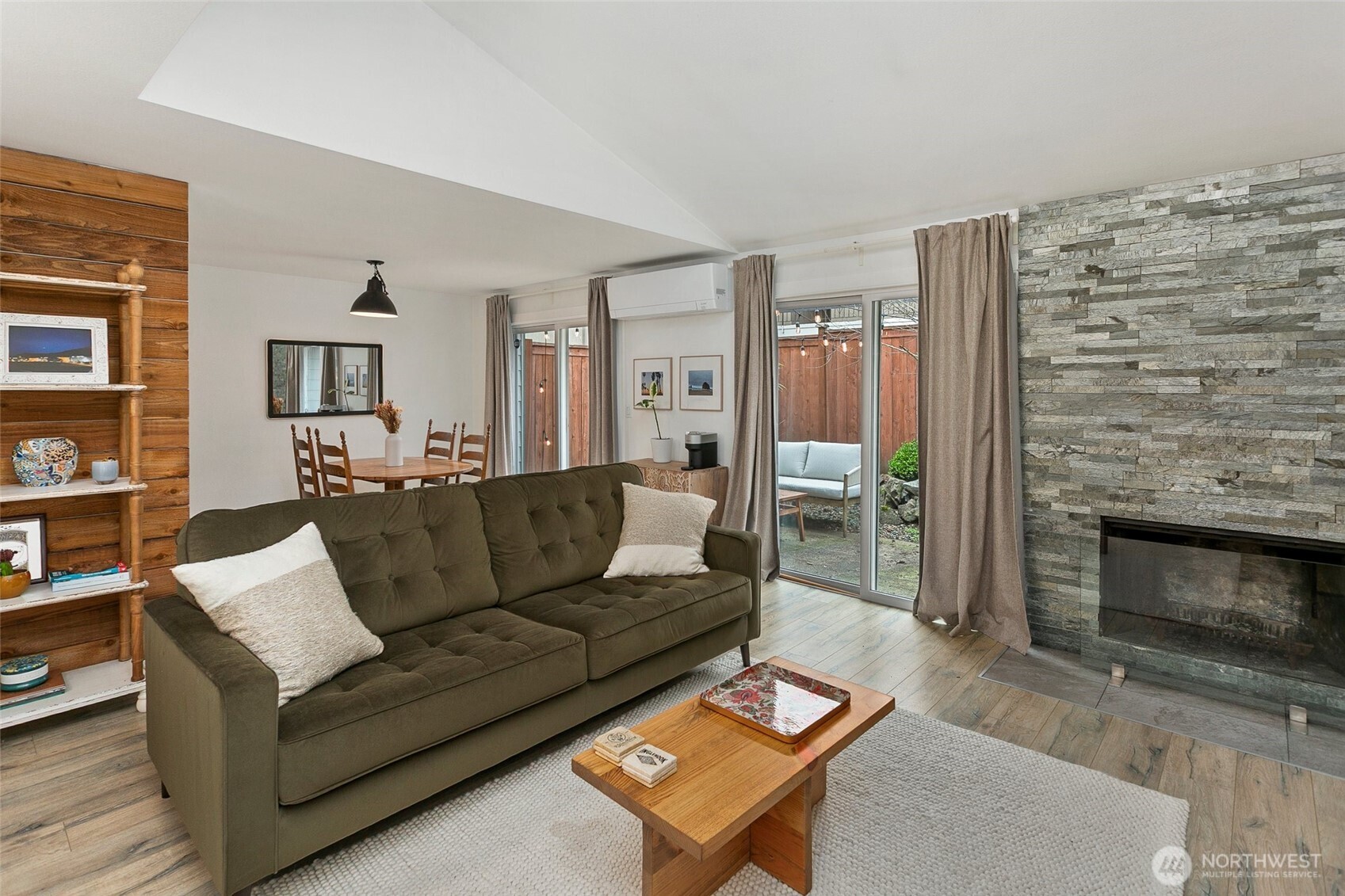 15929 3rd Place Southwest, Unit D Burien, WA 98166 - Photo 6 of 24