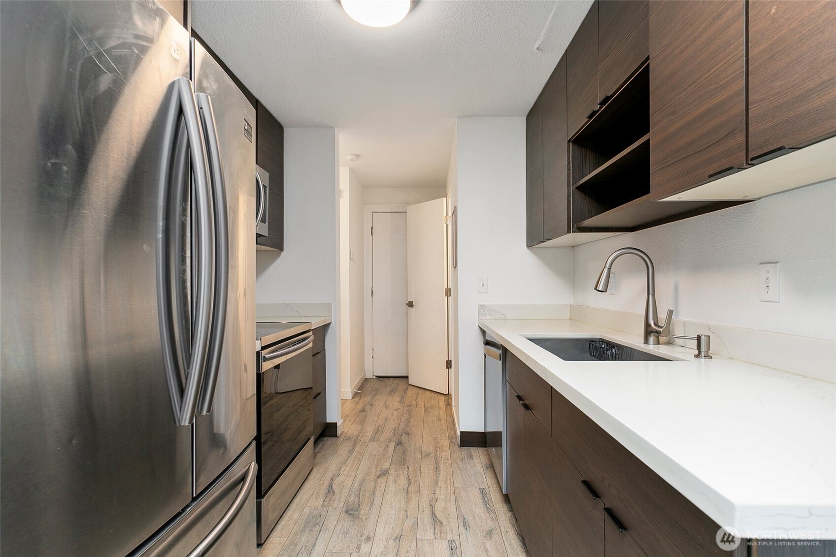 15929 3rd Place Southwest, Unit D Burien, WA 98166 - Photo 8 of 24