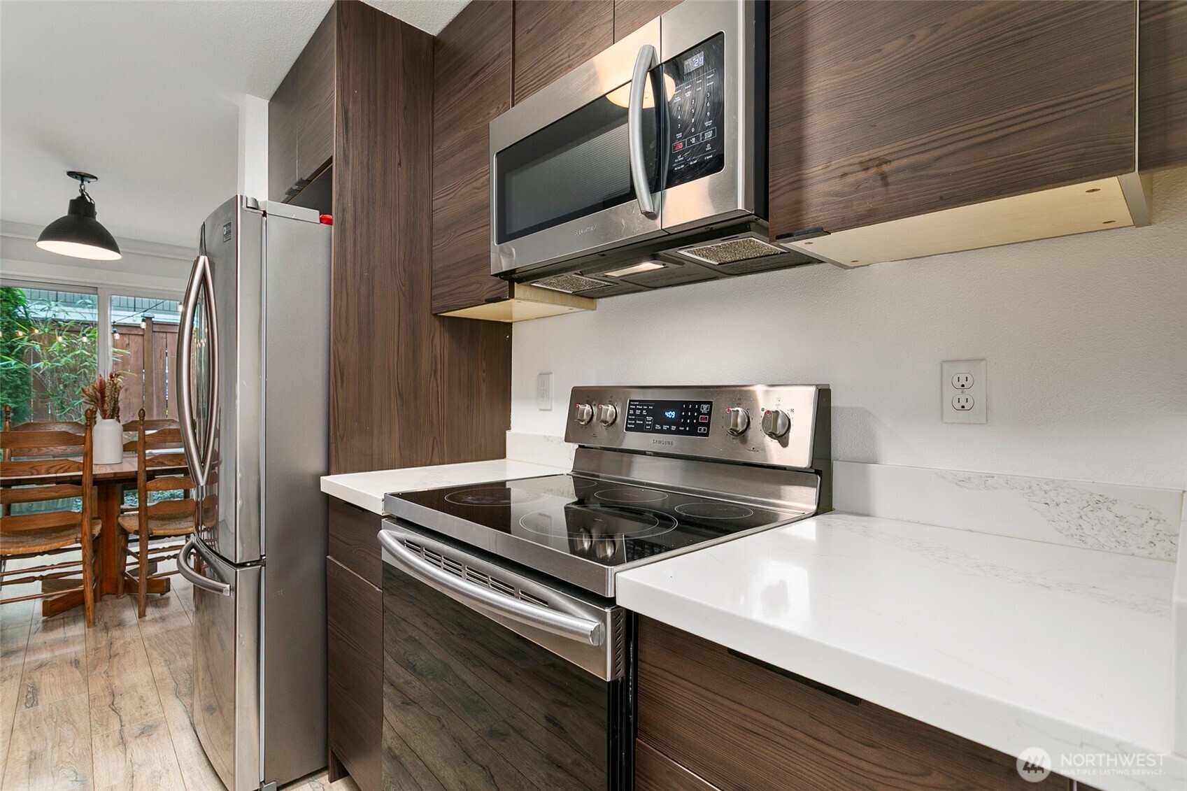 15929 3rd Place Southwest, Unit D Burien, WA 98166 - Photo 9 of 24