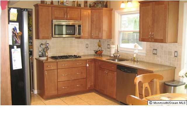 8 Nottingham Road Manalapan, NJ 07726 - Photo 2 of 3 Additional Photo