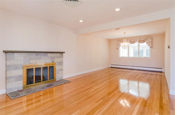 45 Deborah Road Newton, MA 02459 - Photo 5 of 18