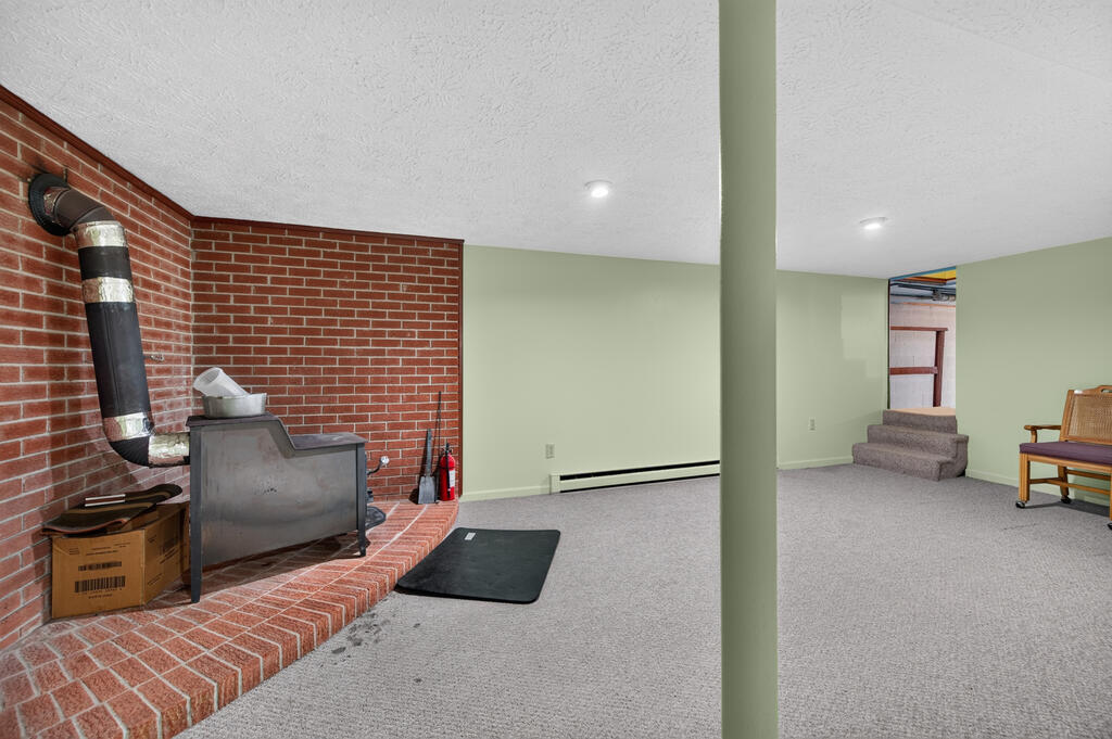 192 Whispering Pines Road Max Meadows, VA 24360 - Photo 57 of 88 Gallery Image 57