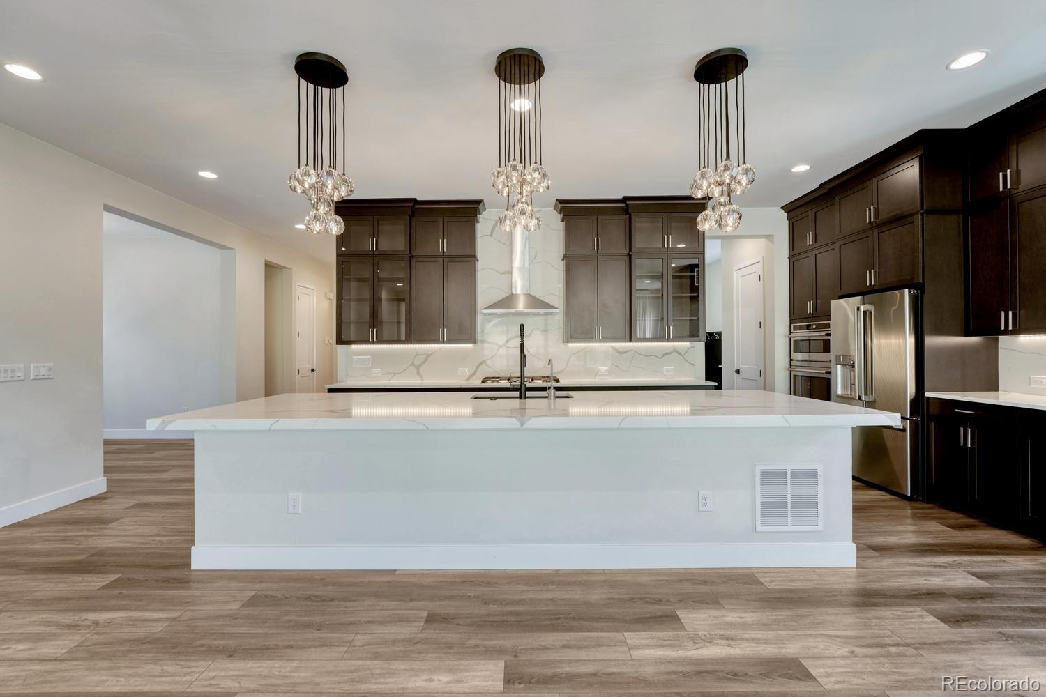 7031 Rim Rdg Way Castle Rock, CO 80108 - Photo 5 of 44