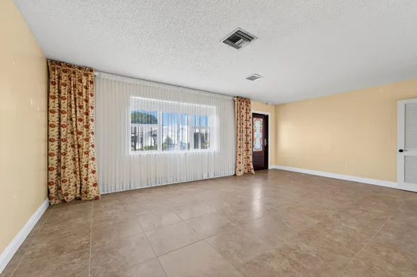 $375,000 | 1708 Southwest 21st Street, Boynton Beach, FL 33426