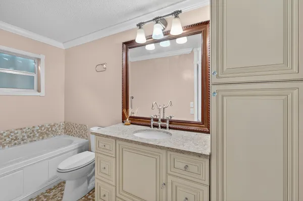 $375,000 | 1708 Southwest 21st Street, Boynton Beach, FL 33426