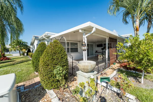 $375,000 | 1708 Southwest 21st Street, Boynton Beach, FL 33426